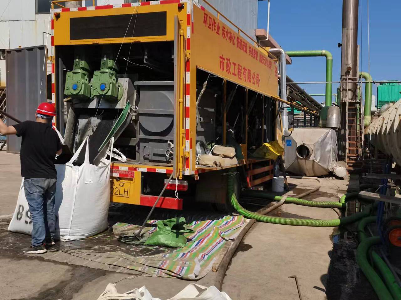 翔安淤泥压干处理